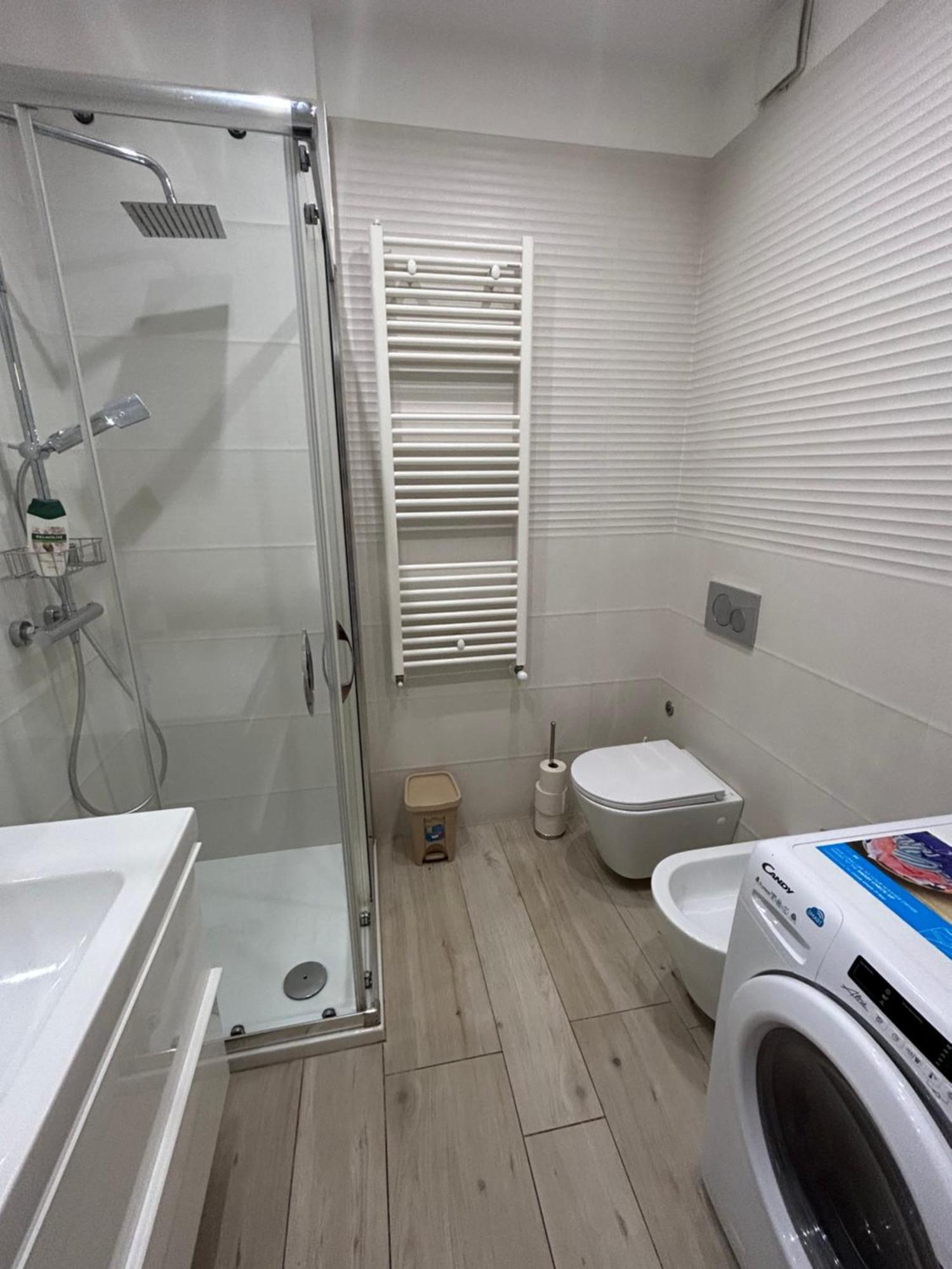 Central Modern Studio Bari Apartman Kültér fotó