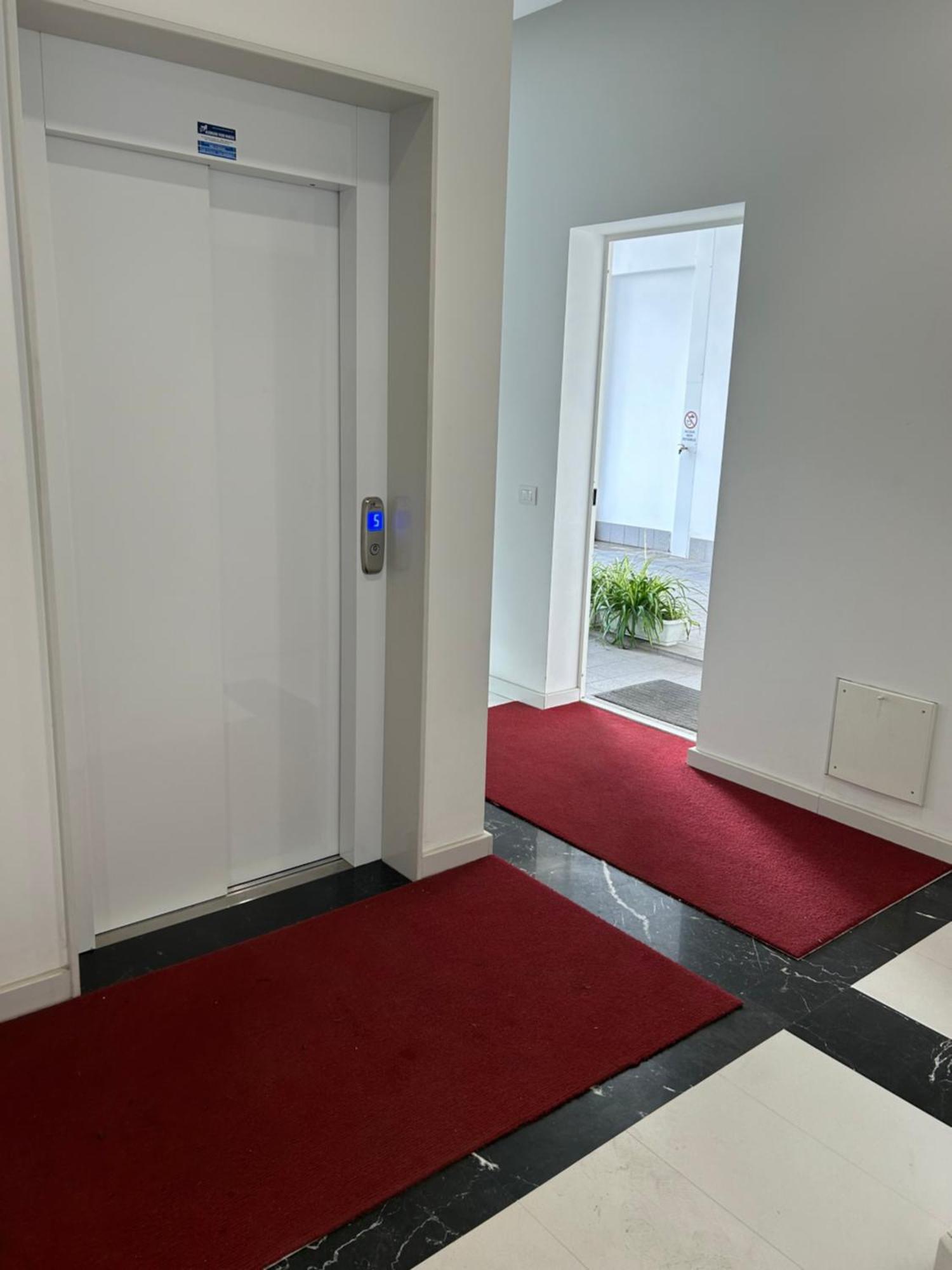 Central Modern Studio Bari Apartman Kültér fotó