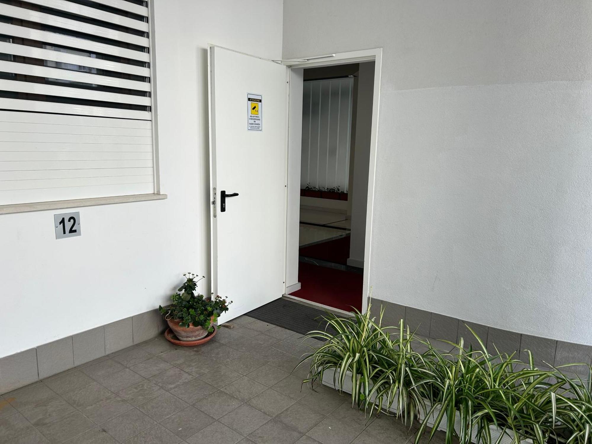 Central Modern Studio Bari Apartman Kültér fotó