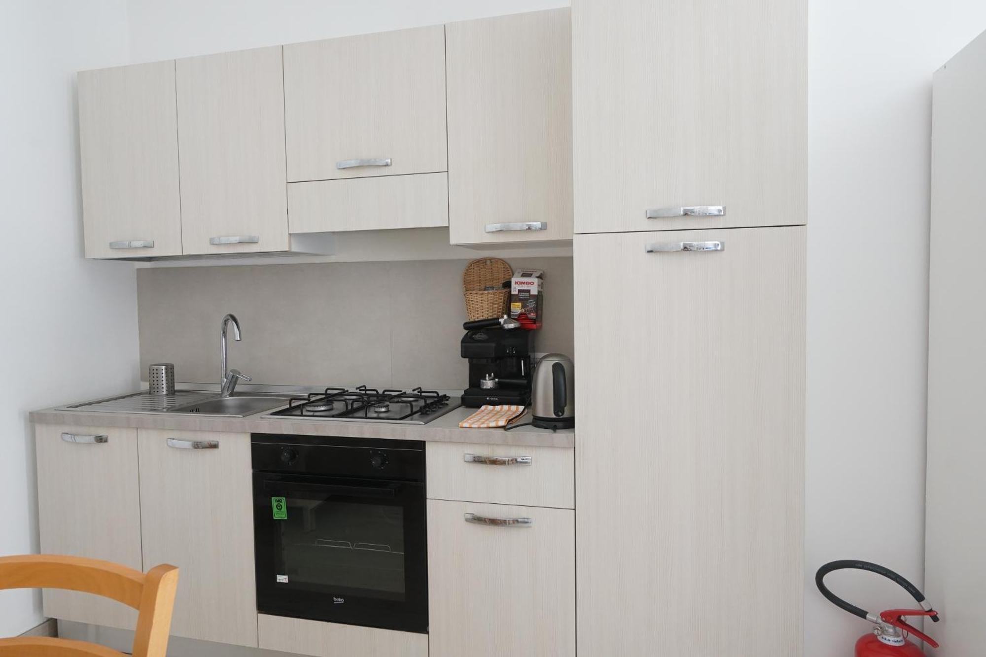 Central Modern Studio Bari Apartman Kültér fotó