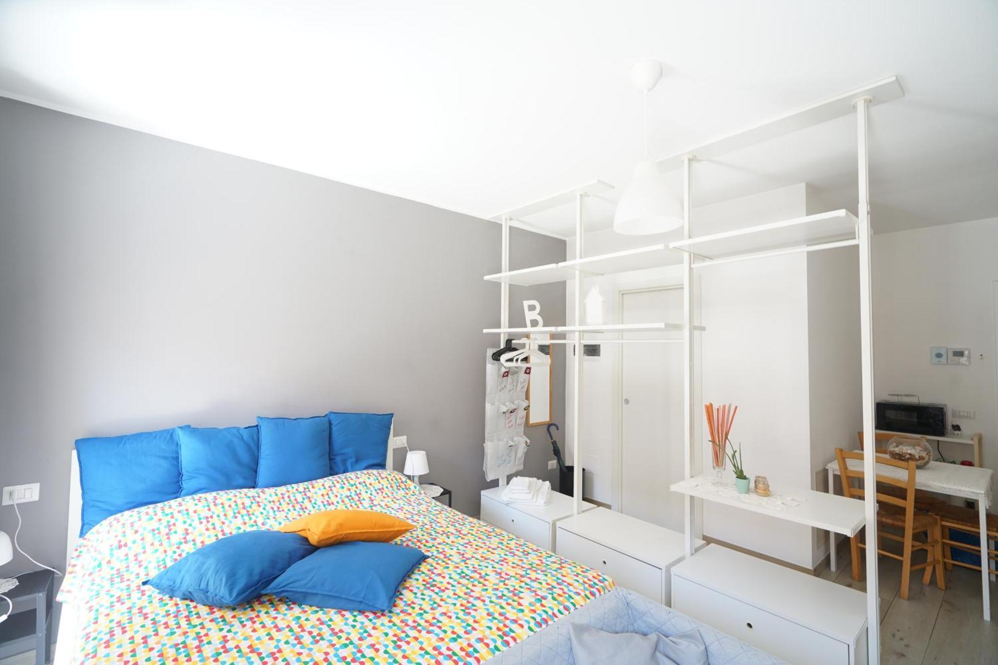 Central Modern Studio Bari Apartman Kültér fotó